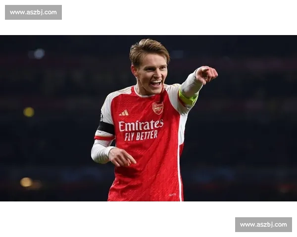 厄德高独挑大梁！阿森纳季前赛海报力战黄潜