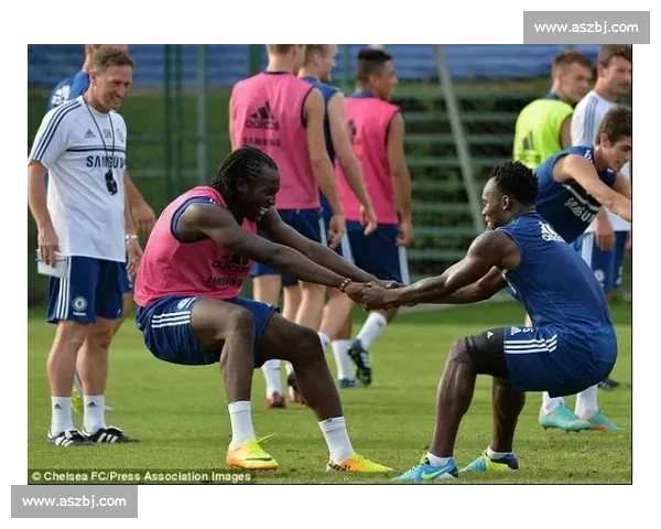 桑托斯官方晒内马尔健身房特训照：强化核心力量 全力冲刺美洲杯复出